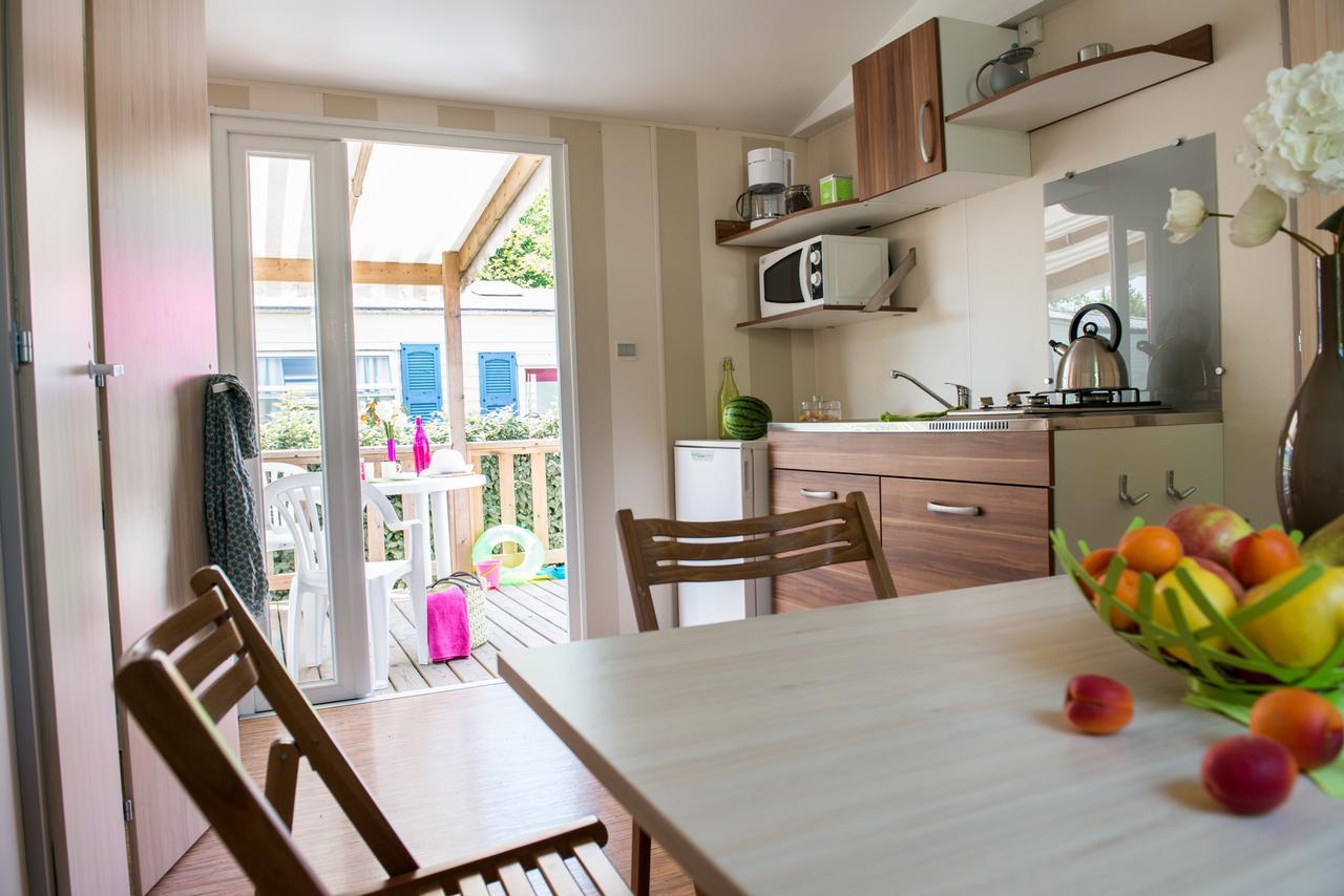 Camping Officiel Siblu Les Rives De コンドリュー エクステリア 写真
